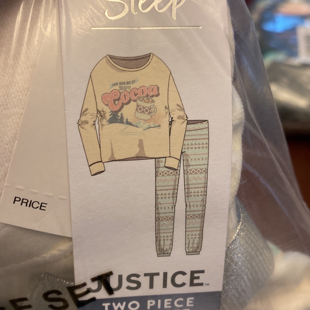 BNWT size 12 Justice pjs - smoke free, cat free home